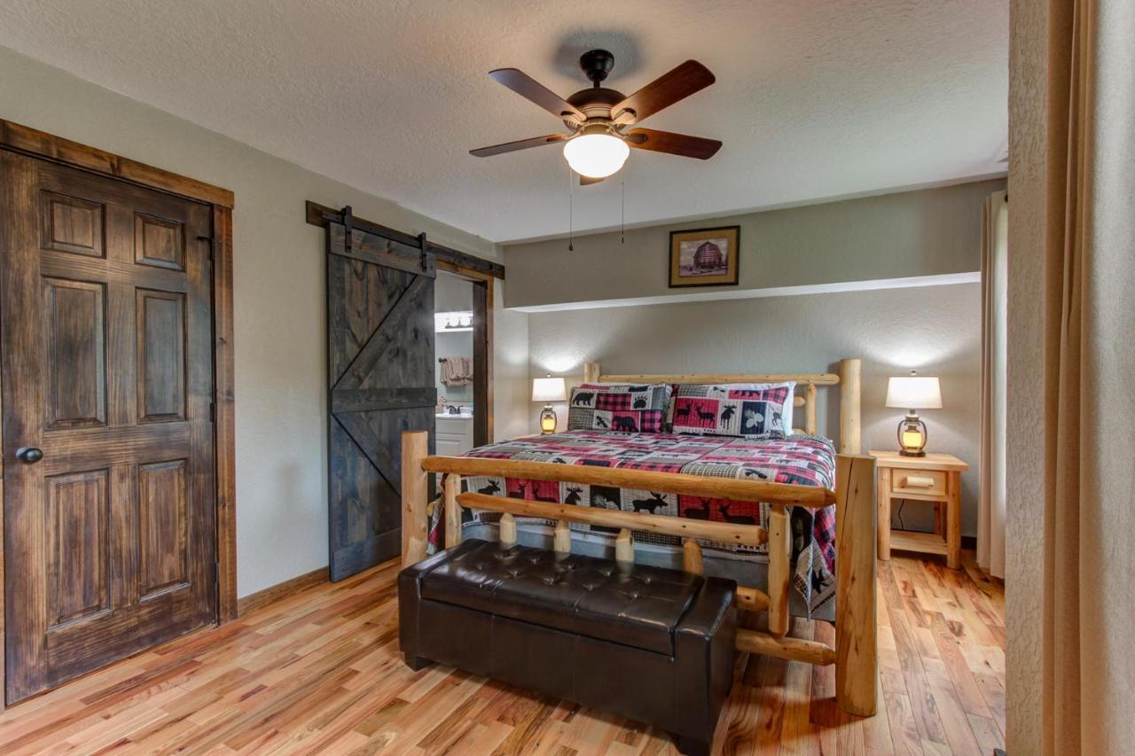 3 Master Bedrooms - Sleeps 10 - Location - Game Room - Hot Tub بيدجن فورج المظهر الخارجي الصورة